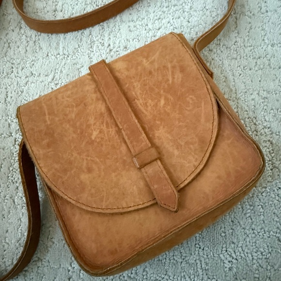 ABLE Tirhas Saddle Crossbody Bag In Cognac Leather - Picture 3 of 8